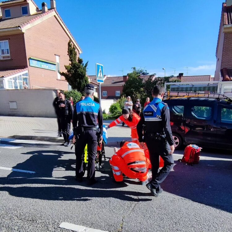La Policía Local alerta sobre el aumento del número de atropellos en Segovia 1 La Policía Local de Segovia atiende un atropello.