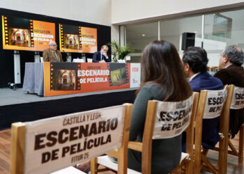 El Consejero de Cultura presenta la participación de Castilla y León en Fitur. / Leticia Pérez