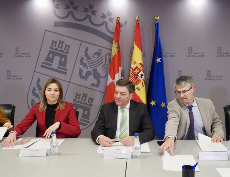 Luis Miguel González Gago preside el Consejo de Cooperación para el Desarrollo. / R. Valtero