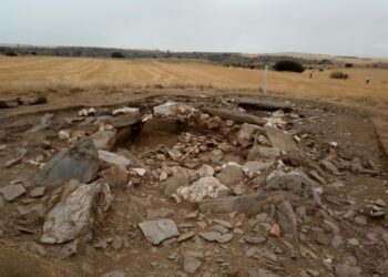 Lugar de excavación en el dolmen de Santa Inés.
