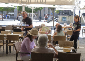 Formar a los trabajadores del sector hostelero es imprescindible para mejorar su trabajo.