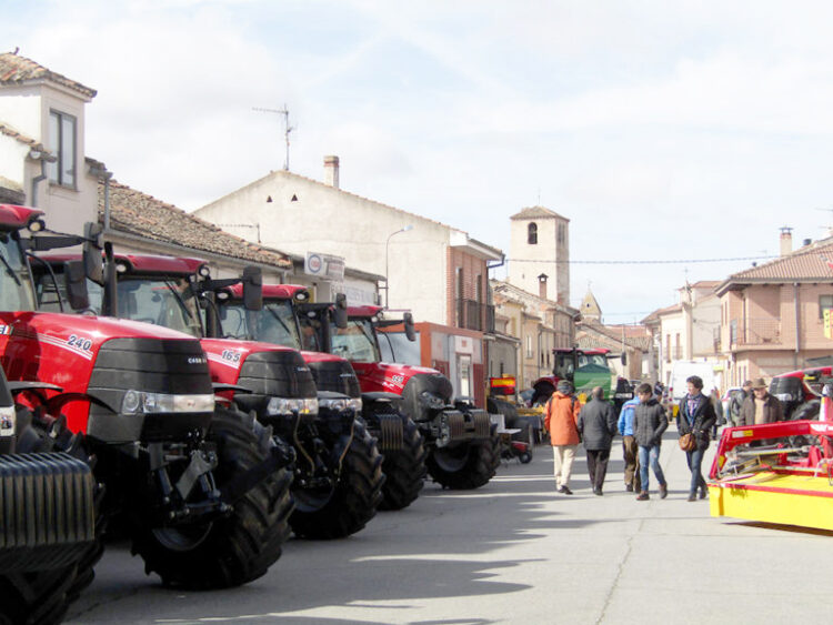La Feria Multisectorial de ‘El Ángel’ en Fuentepelayo celebrará su 40 edición 1 Imagen de archivo de una edición pasada de la Feria de ‘El Ángel’.