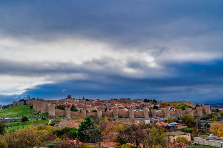Jiménez Lozano consideraba que Ávila era “una ciudad fronteriza, llena de color, abierta, donde las minorías convivían”.