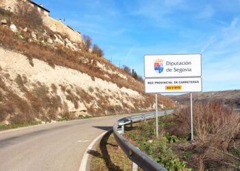 Renovación de señalética en la carretera SG-V-9113. / DIPUTACIÓN DE SEGOVIA