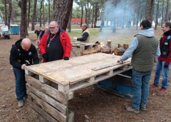 Los motoristas ya han empezado a acampar en el pinar
