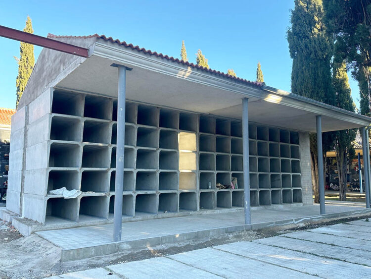 Nuevos nichos, instalados en el Cementerio Municipal. / AYUNTAMIENTO DE SEGOVIA