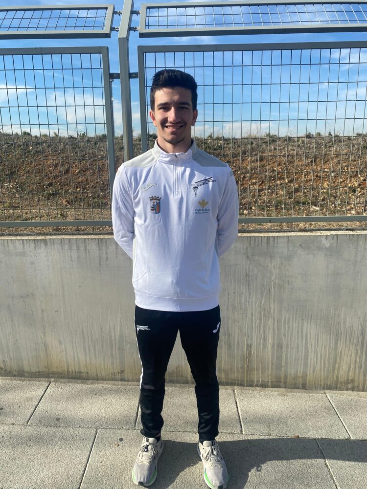 Rodrigo Santa Elena, campeón sub-23 del Campeonato de Madrid de marcha en ruta 1 Rodrigo Santa Elena posa durante la cita celebrada en Paracuellos del Jarama./E.A