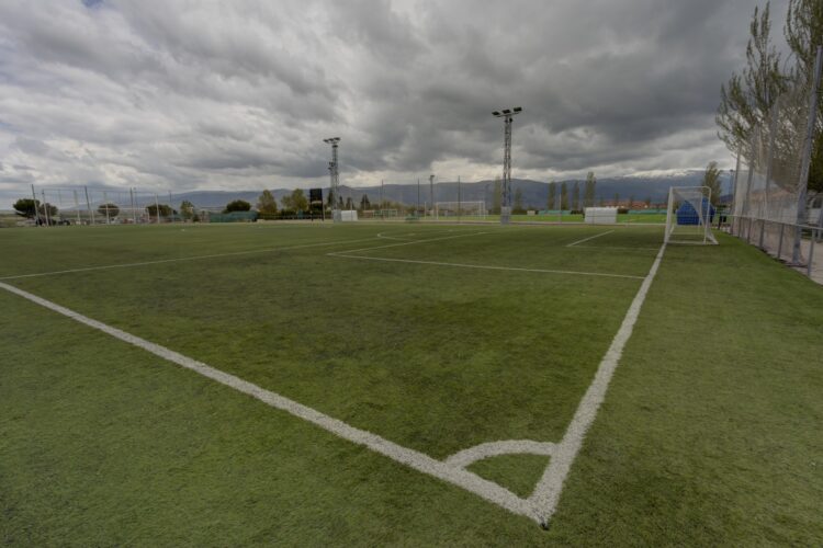 Sale a licitación la reforma del campo de fútbol de Nueva Segovia 1 Campo de fútbol 7 ubicado en la calle Dámaso Alonso, en el barrio de Nueva Segovia./E.A