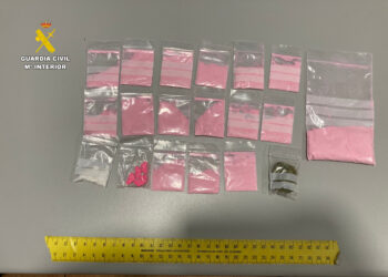 Bolsas de sustancias estupefacientes encontradas / GUARDIA CIVIL
