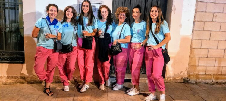 Cantimpalos comienza la cuenta atrás para celebrar la festividad de Santa Águeda 1 Aguederas que se encargan de la fiesta en 2025 / Lourdes Matarranz