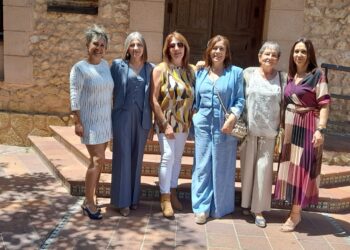 Junta directiva de la Asociacion ‘Amas de Casa’ / LOURDES MATARRANZ