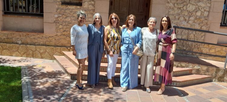 Junta directiva de la Asociacion ‘Amas de Casa’ / LOURDES MATARRANZ