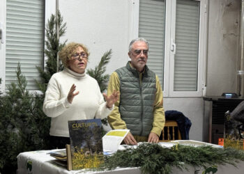 Acto de presentación de una nueva edición de la revista / E.A.