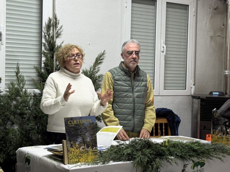 Acto de presentación de una nueva edición de la revista / E.A.