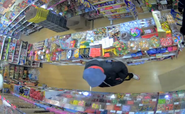 La Guardia Civil detiene a un joven por múltiples delitos contra el patrimonio en Segovia y La Lastrilla 1 Robo en el interior de un supermercado de La Lastrilla / GUARDIA CIVIL