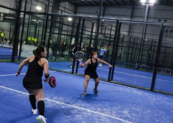 Imagen de uno de los encuentros de categoría femenina disputados en Padelzone. / DIPUTACIÓN