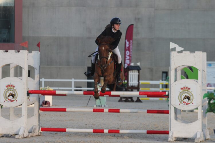 Angela Gallego Sardiñas y ‘Mordiscos’, ganadores Ponis D./ FEDERACIÓN