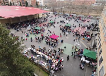 Merienda solidaria celebrada en el Claret en ediciones pasadas / Colegio Claret
