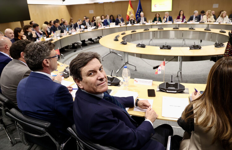 El Consejero de Economía acude al Consejo de Política Fiscal y Financiera. / Juan Lázaro