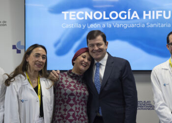 El Presidente de la Junta durante el acto de presentación de la tecnología HIFU en la sanidad de Castilla y León. / Susana Martín