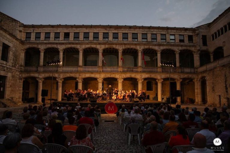 Actuación de la Orquesta Sinfónica de Segovia en Cuéllar / Rocío Pardos