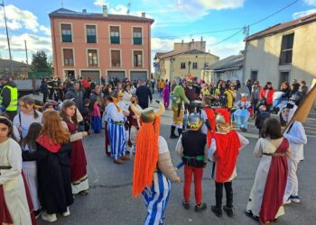 Los vecinos municipio en las celebraciones de la fiesta de Carnaval en ediciones anteriores / AYTO. PALAZUELOS DE ERESMA