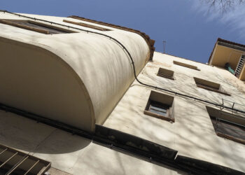Edificio de Pagola, en la calle José Zorrilla de Segovia. / KAMARERO