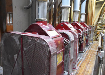 Molinos de la Harinera de Boceguillas, única en activo en la provincia de Segovia. / A.M.