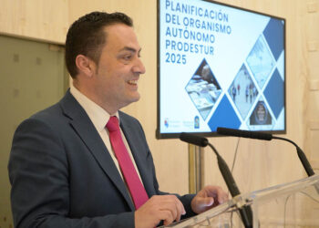 El diputado del área de Turismo, Javier Figueredo. / DIPUTACIÓN