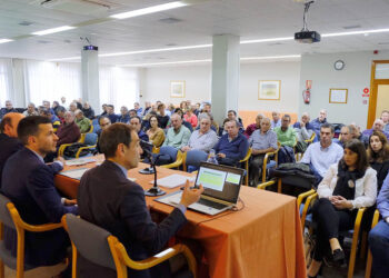 Jornada informativa sobre la PAC en el Hotel Puerta de Segovia. / EL ADELANTADO