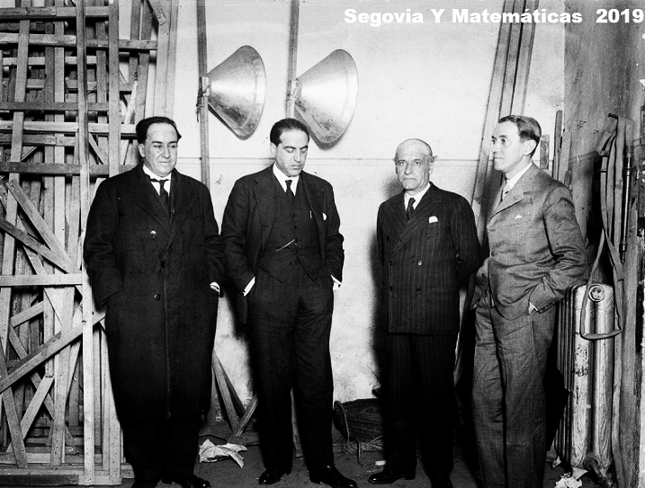 Machado, Ortega, Marañón y Ayala en el teatro Juan Bravo.