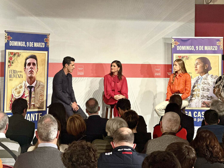 Alejandro Talavante, Noelia López y Olga Casado. / FIT