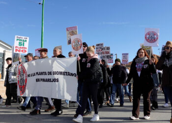 Manifestación de vecinos contra la planta de biometano en Pinarejos.