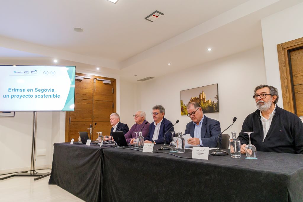 Erimsa reduce las hectáreas, pero no abandona el proyecto minero 2 Momento de la rueda de prensa ofrecida por Erimsa / Nacho Valverde-ICAL