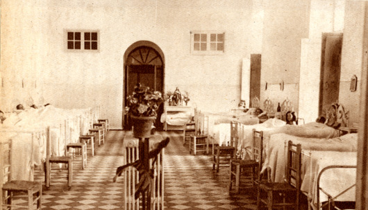 Sala del Hospital de la Misericordia de Segovia. Hacia 1950.