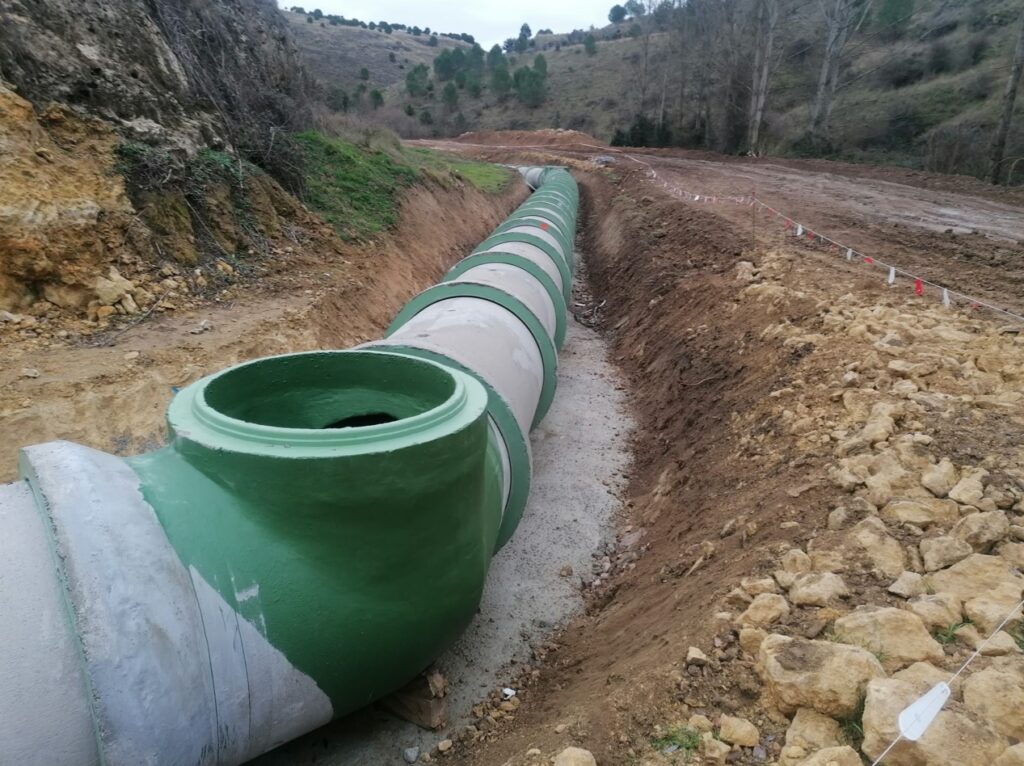 Limitaciones ambientales retrasan a octubre la finalización del colector de Tejadilla 2 TUBERIA OK