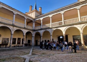 Instantes de la visita al Palacio del Cardenal Diego de Espinosa. / E.A.