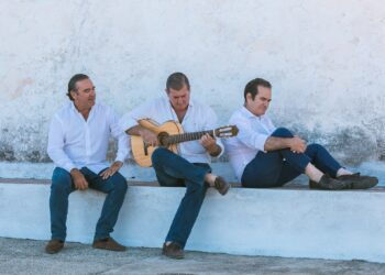 Integrantes de la agrupación / A DOS VELAS