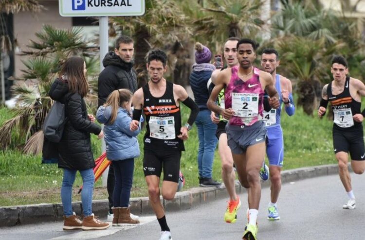 Javi Guerra durante un instante de la prueba./ADOCROSSES