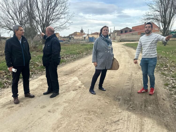 La subdelegada del Gobierno en su visita a la zona esta semana.