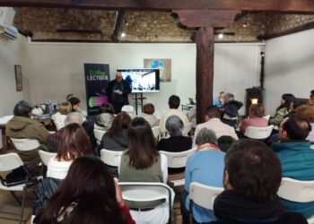 Instantes de la I Jornada de Clubes de Lectura / DIPUTACIÓN DE SEGOVIA