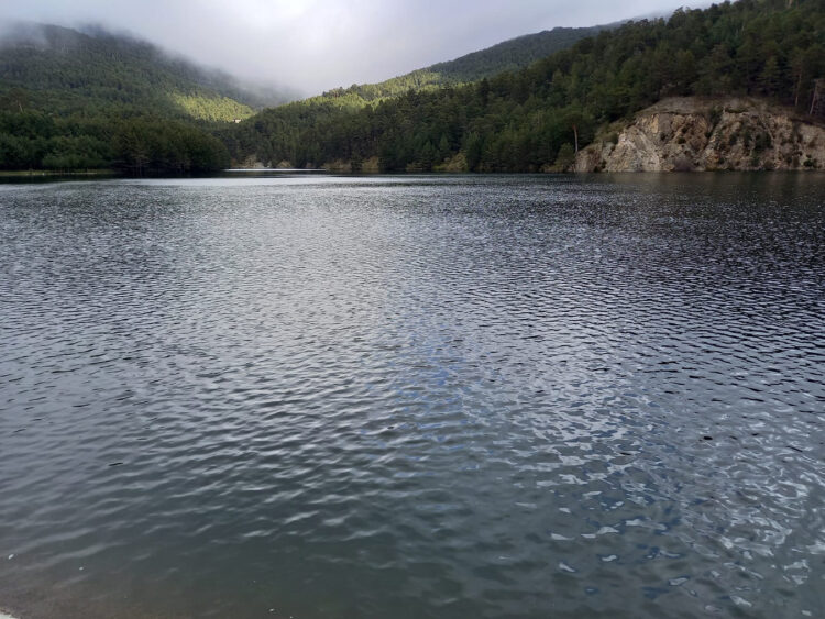 Suárez-Quiñones descarta un “riesgo inminente de rotura” en la presa de El Tejo en El Espinar 1 Presa de El Tejo en El Espinar / E.A.