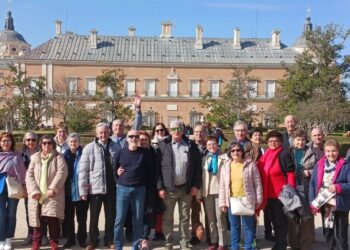 Grupo de participantes en la excursión / LOURDES MATARRANZ