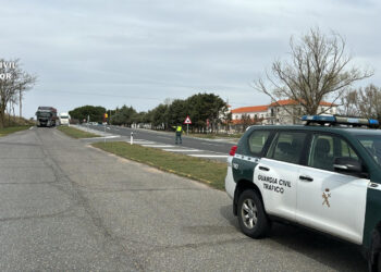 Punto de control de transportes / GUARDIA CIVIL