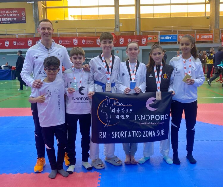 Cinco nuevas medallas para el RM-Sport Innoporc 1 La comitiva del RM-Sport Innoporc durante la cita celebrada en San Sebastián de los Reyes./RM-SPORT