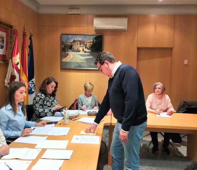 Toma de posesión de Ángel Gómez / VOX