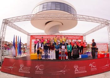 Podio del Campeonato de España de duatlón por relevos./ FETRI