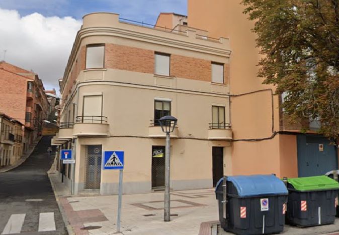 Edificio situado en la avenida Obispo Quesada. / G.M.