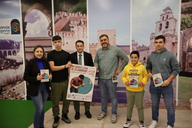 Presentación del cartel de la fiesta de los gabarreros 2025./AYUNTAMIENTO DE EL ESPINAR