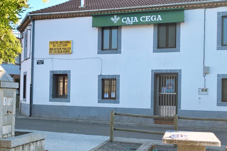 Arranca la XX Campaña de Animación a la Lectura en la biblioteca de la Fundación Caja Cega de Fuentepelayo 1 Foto de archivo. Vista de la biblioteca de la Fundación Caja Cega / E.A.